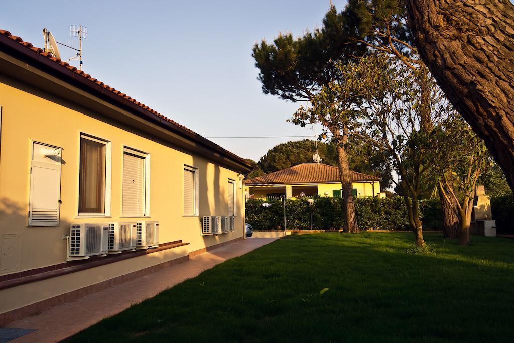 Livingapple Beach Minturno Exterior photo